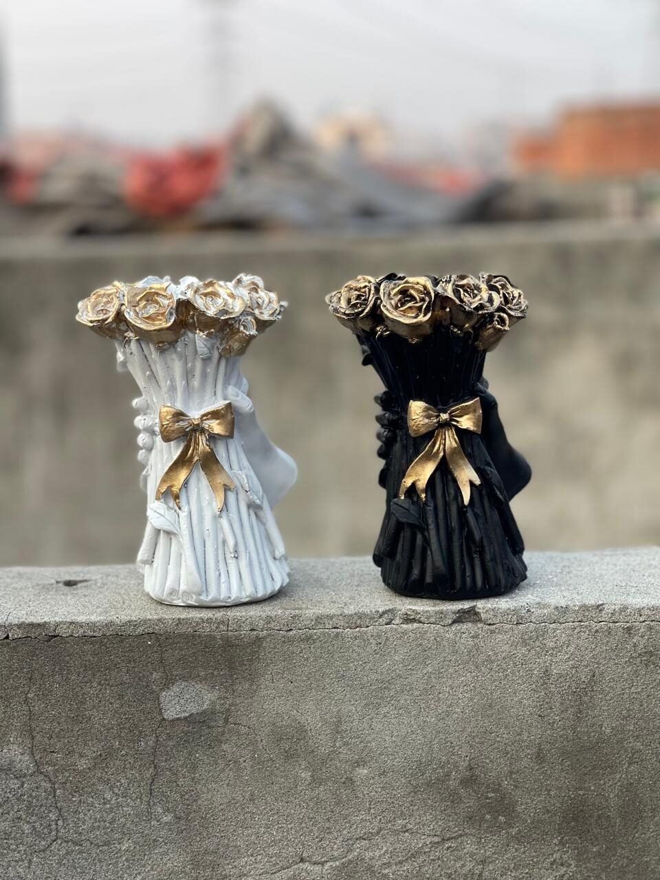 Rose Bouquet Vase Pair in Black & White
